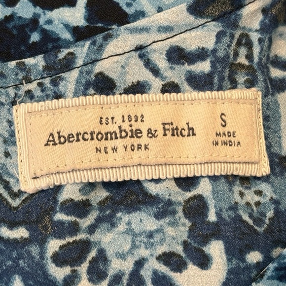 Abercrombie & Fitch - Sleeveless Tiered Print Cropped Top – Small - Picture 9 of 9